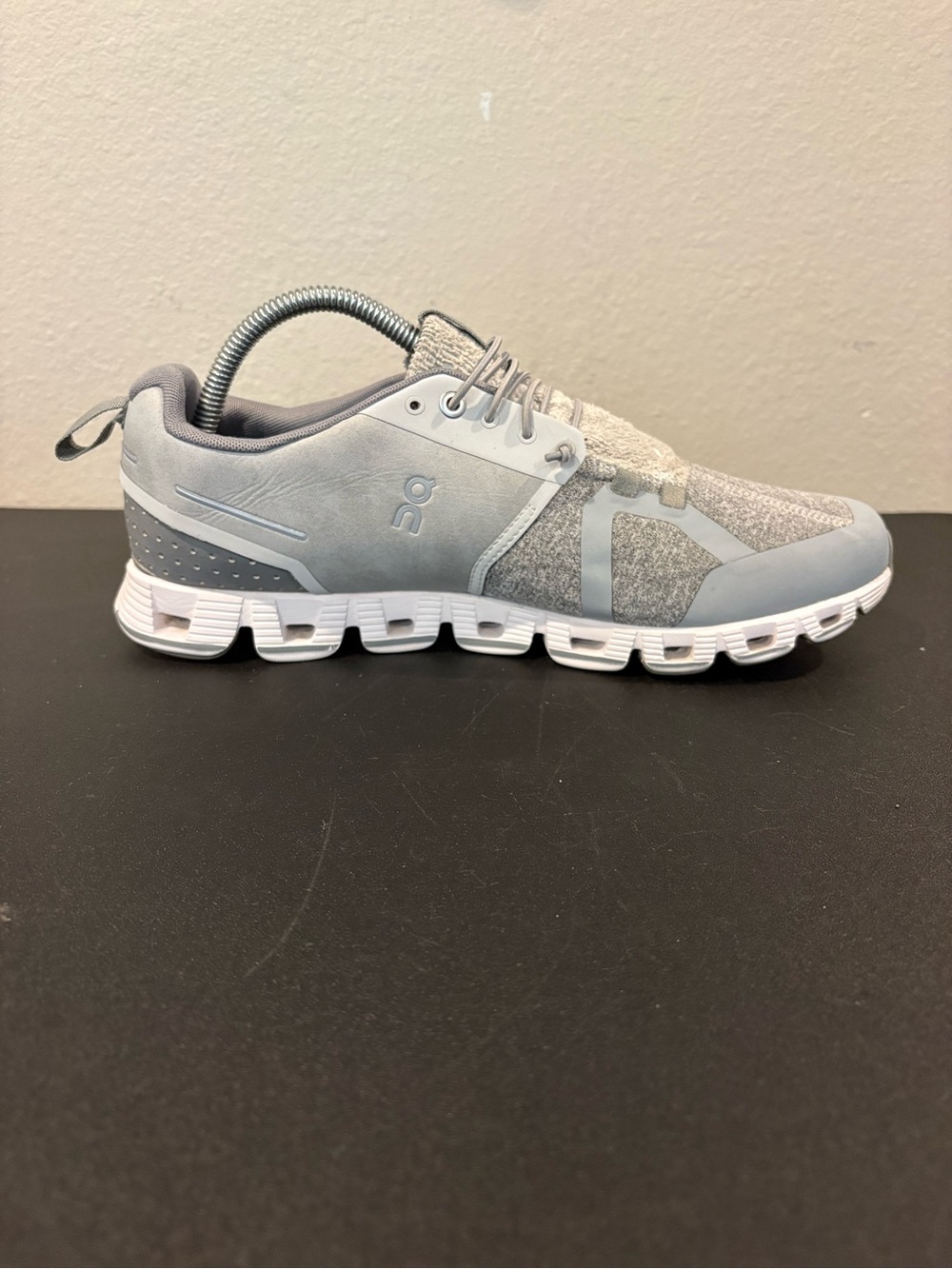 On Cloud 5 Terry Womens 10.5 Grey Running Shoes Sneakers 59.98911 Athletic - Picture 2 of 9